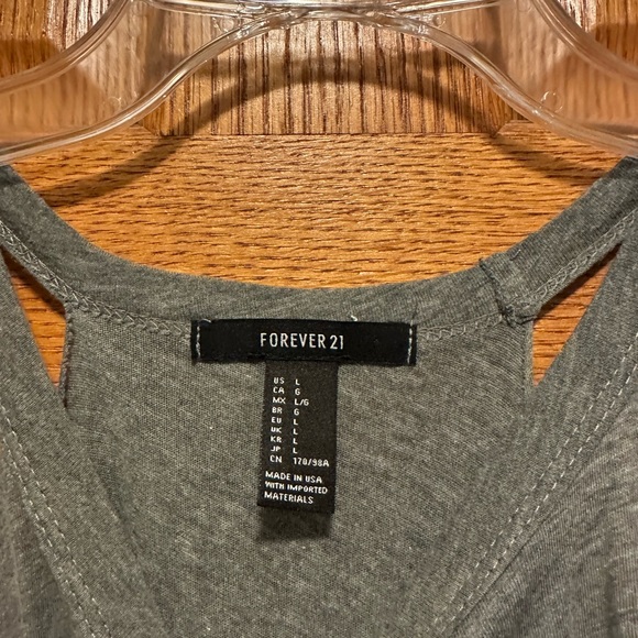 Forever 21 Top - Picture 3 of 4